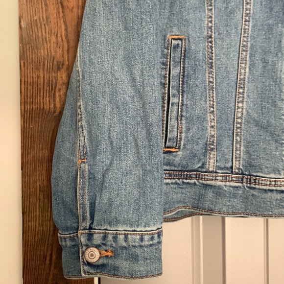 Old Navy Button Up Denim Jacket Size XL - Picture 3 of 4